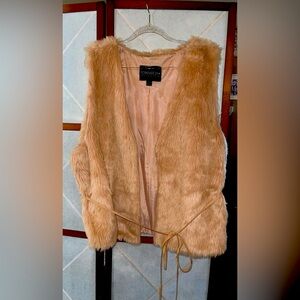 Forever 21 faux fur vest blush pink